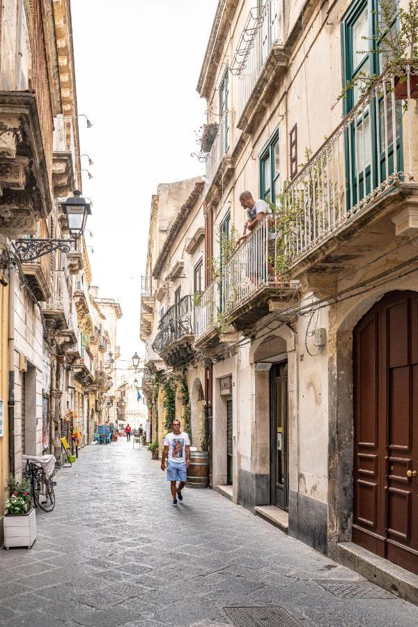 I Tre Balconi Di Via Roma Apartment Syracuse Extérieur photo